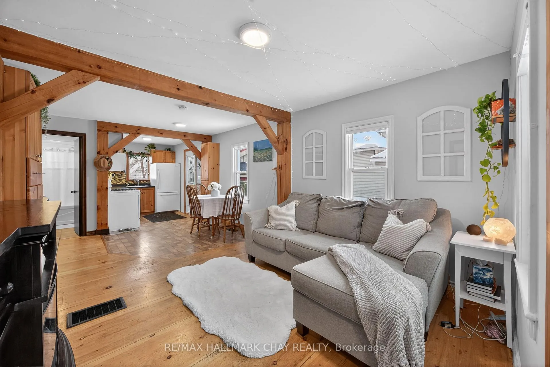 Photo 11 of 323 Bell Street, Tay, Port McNicoll — HOMEH