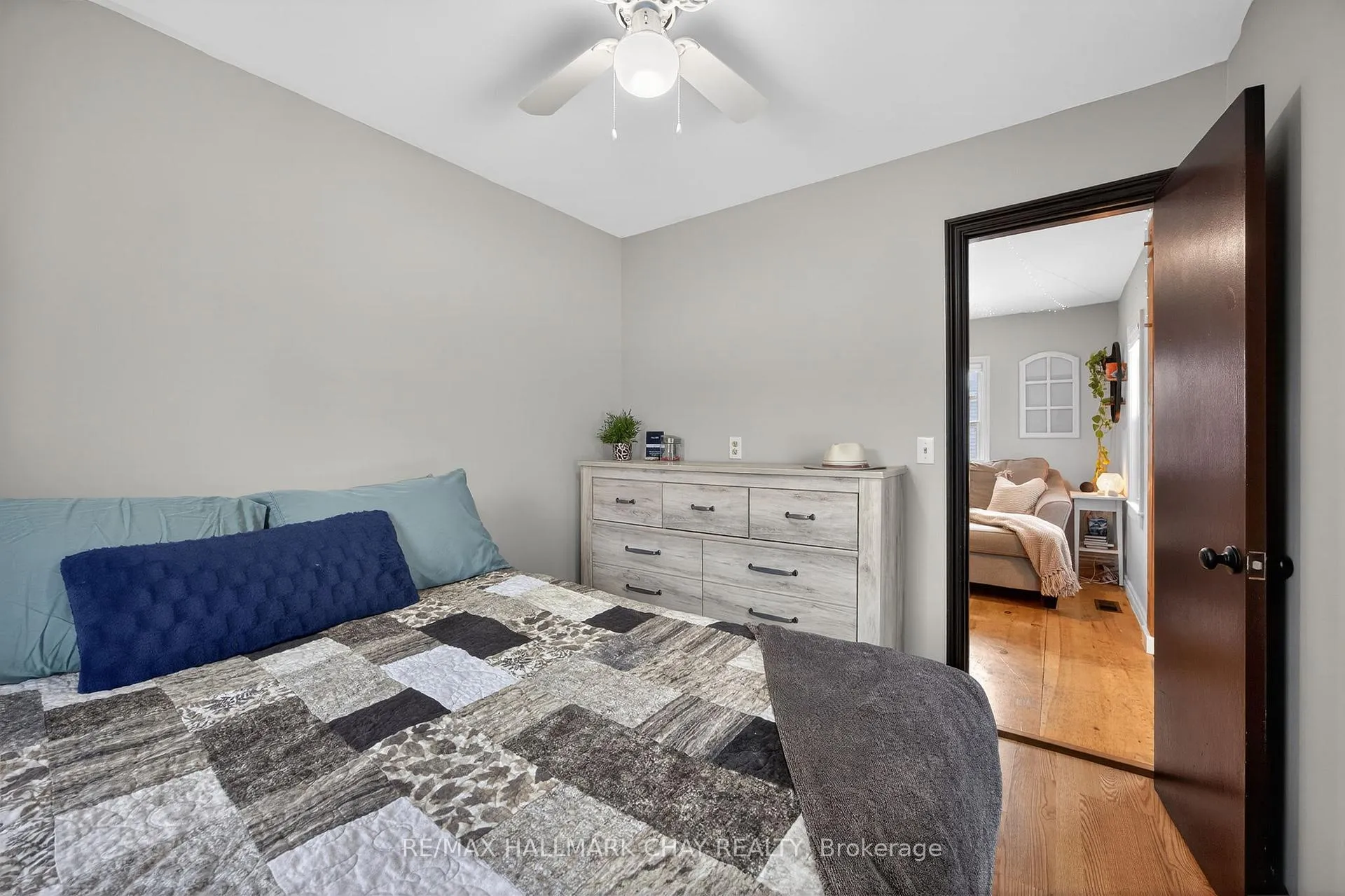 Photo 14 of 323 Bell Street, Tay, Port McNicoll — HOMEH