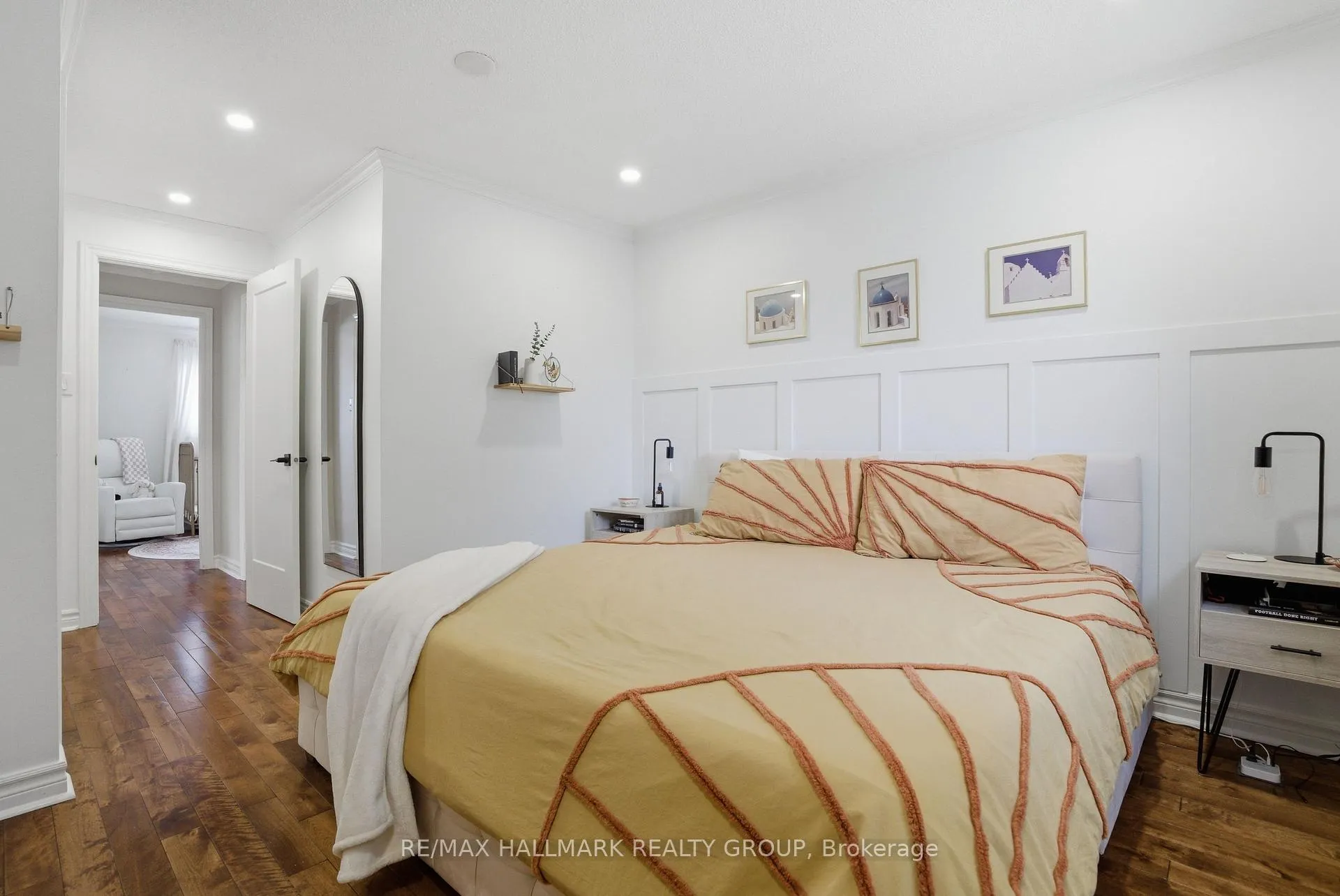 Photo 12 of 24 Binscarth Crescent, Ottawa, Kanata - Glencairn/Hazeldean — HOMEH