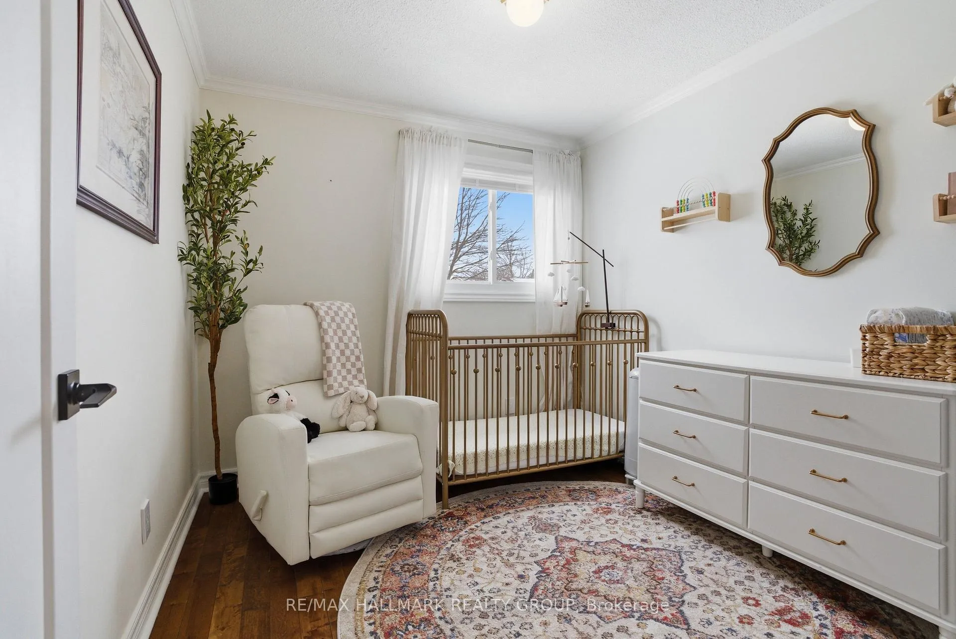 Photo 17 of 24 Binscarth Crescent, Ottawa, Kanata - Glencairn/Hazeldean — HOMEH
