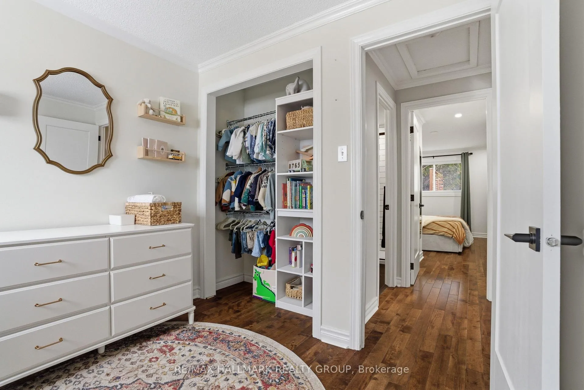 Photo 18 of 24 Binscarth Crescent, Ottawa, Kanata - Glencairn/Hazeldean — HOMEH