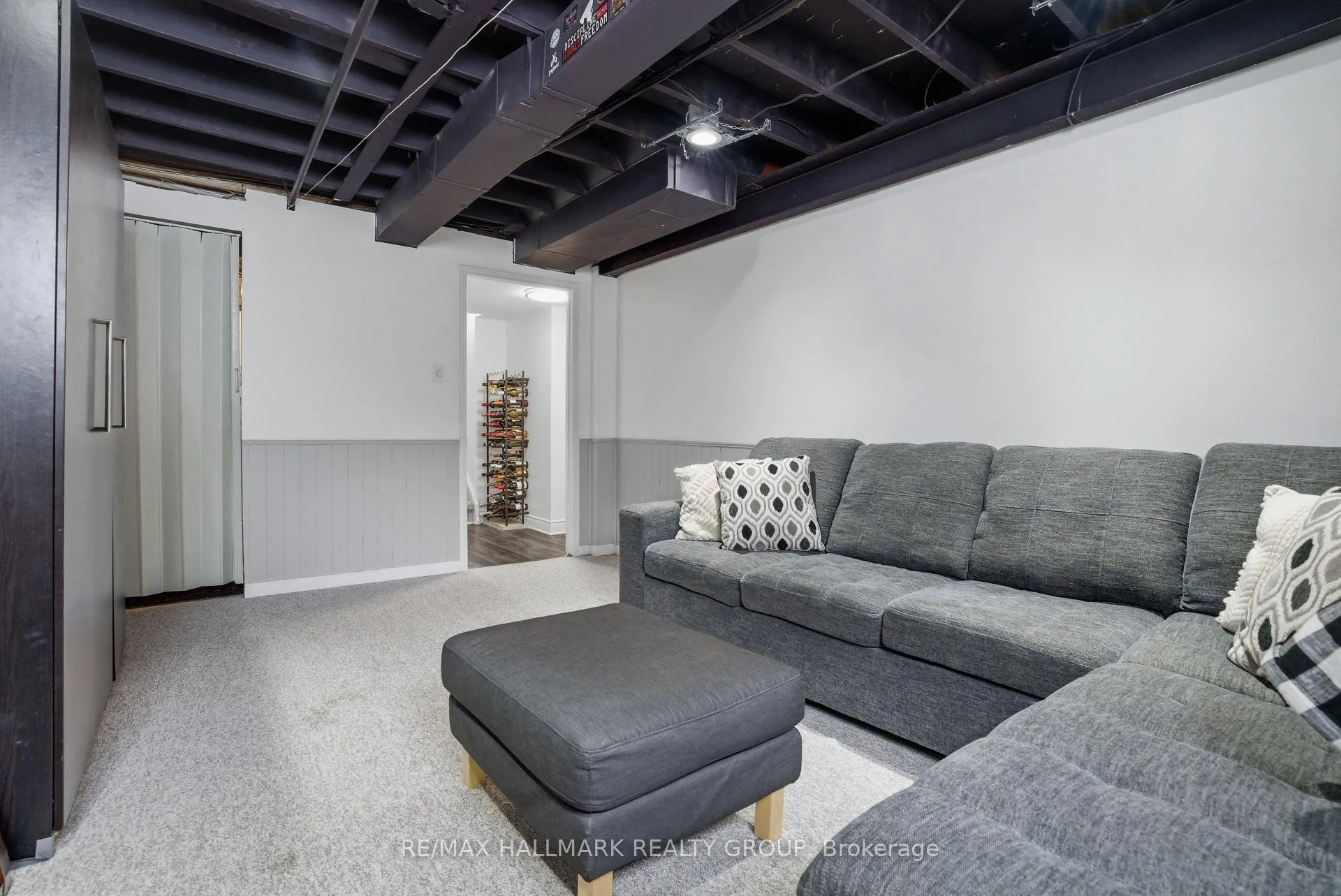 Photo 21 of 24 Binscarth Crescent, Ottawa, Kanata - Glencairn/Hazeldean — HOMEH