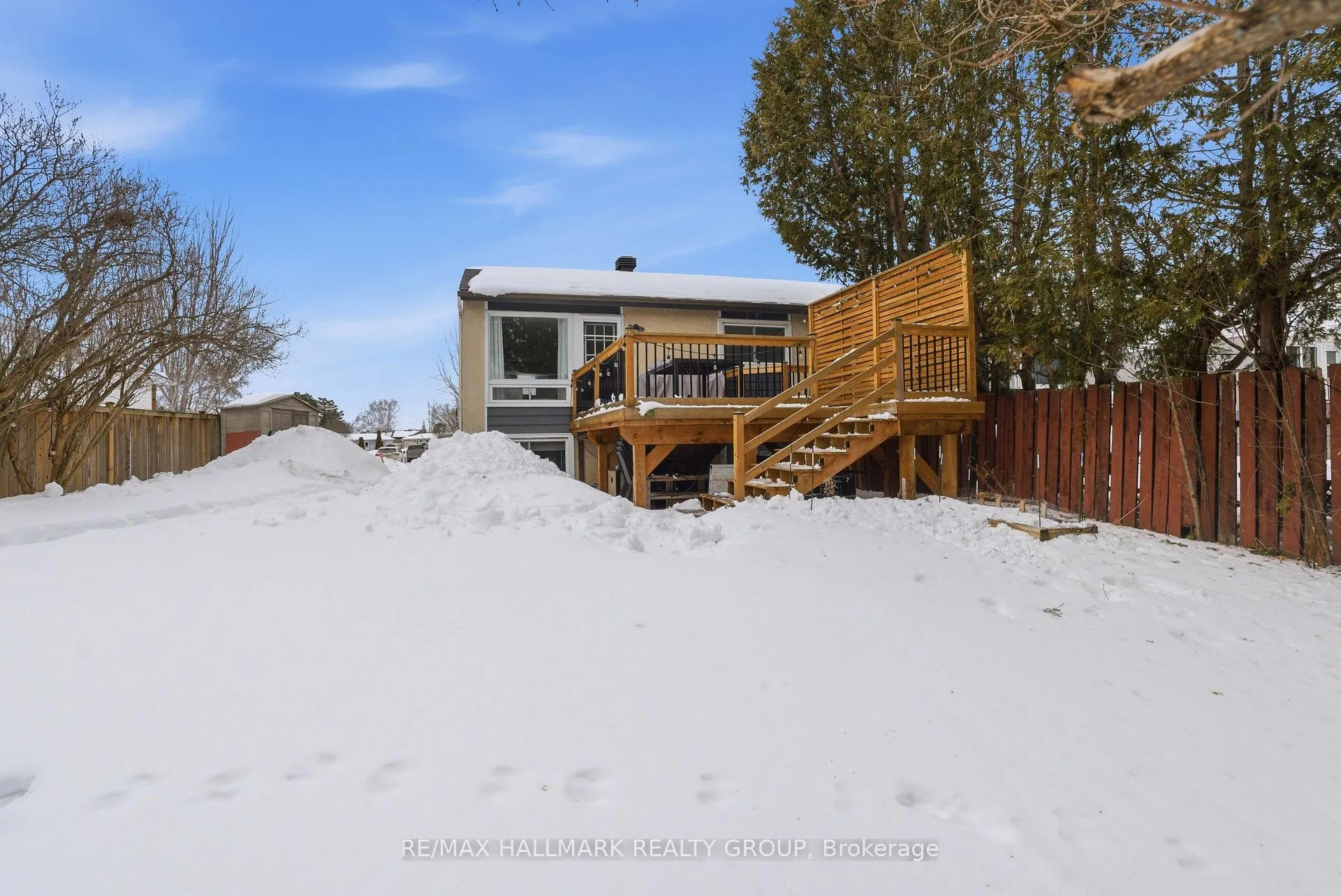 Photo 33 of 24 Binscarth Crescent, Ottawa, Kanata - Glencairn/Hazeldean — HOMEH