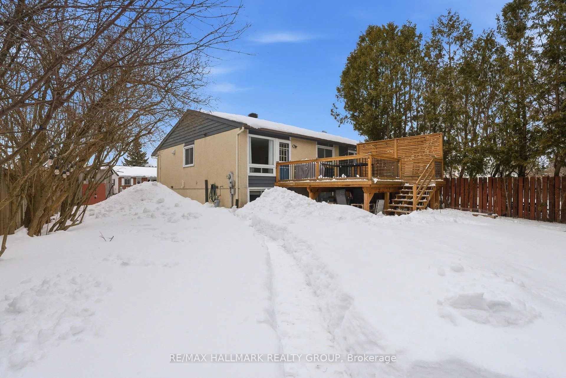 Photo 34 of 24 Binscarth Crescent, Ottawa, Kanata - Glencairn/Hazeldean — HOMEH