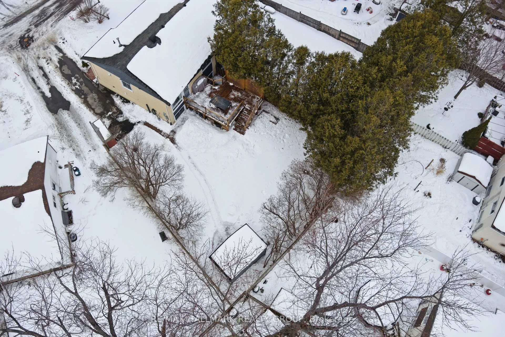 Photo 39 of 24 Binscarth Crescent, Ottawa, Kanata - Glencairn/Hazeldean — HOMEH