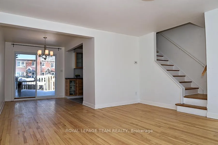 Photo 4 of 1305 Kingston Avenue, Ottawa, Carlington — HOMEH