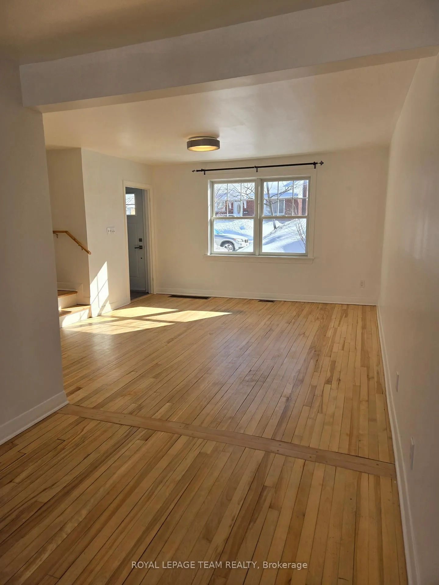 Photo 6 of 1305 Kingston Avenue, Ottawa, Carlington — HOMEH