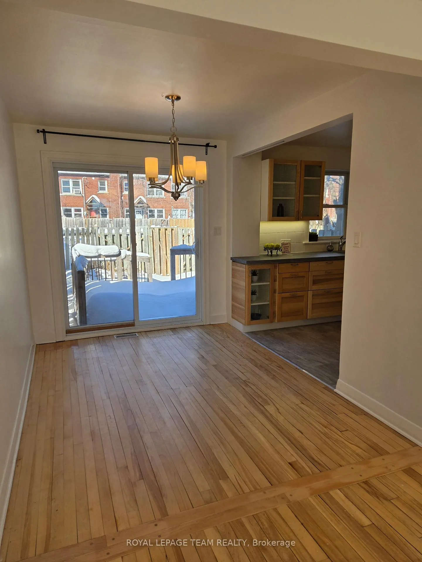 Photo 8 of 1305 Kingston Avenue, Ottawa, Carlington — HOMEH