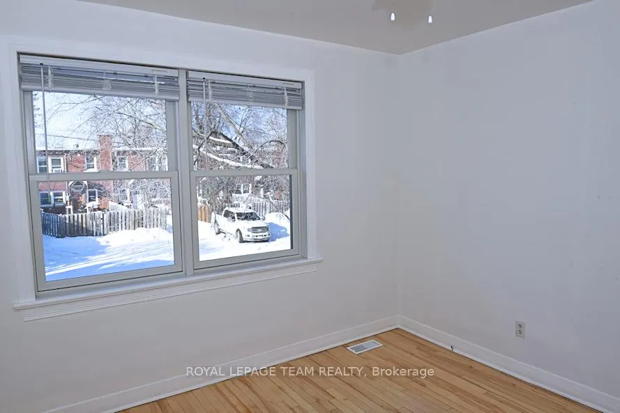 Photo 18 of 1305 Kingston Avenue, Ottawa, Carlington — HOMEH