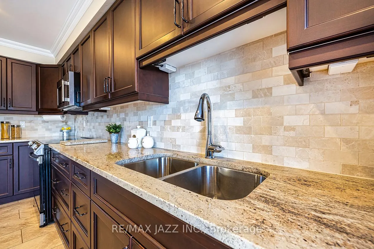 Photo 19 of 78 Bonnycastle Drive, Clarington, Bowmanville — HOMEH