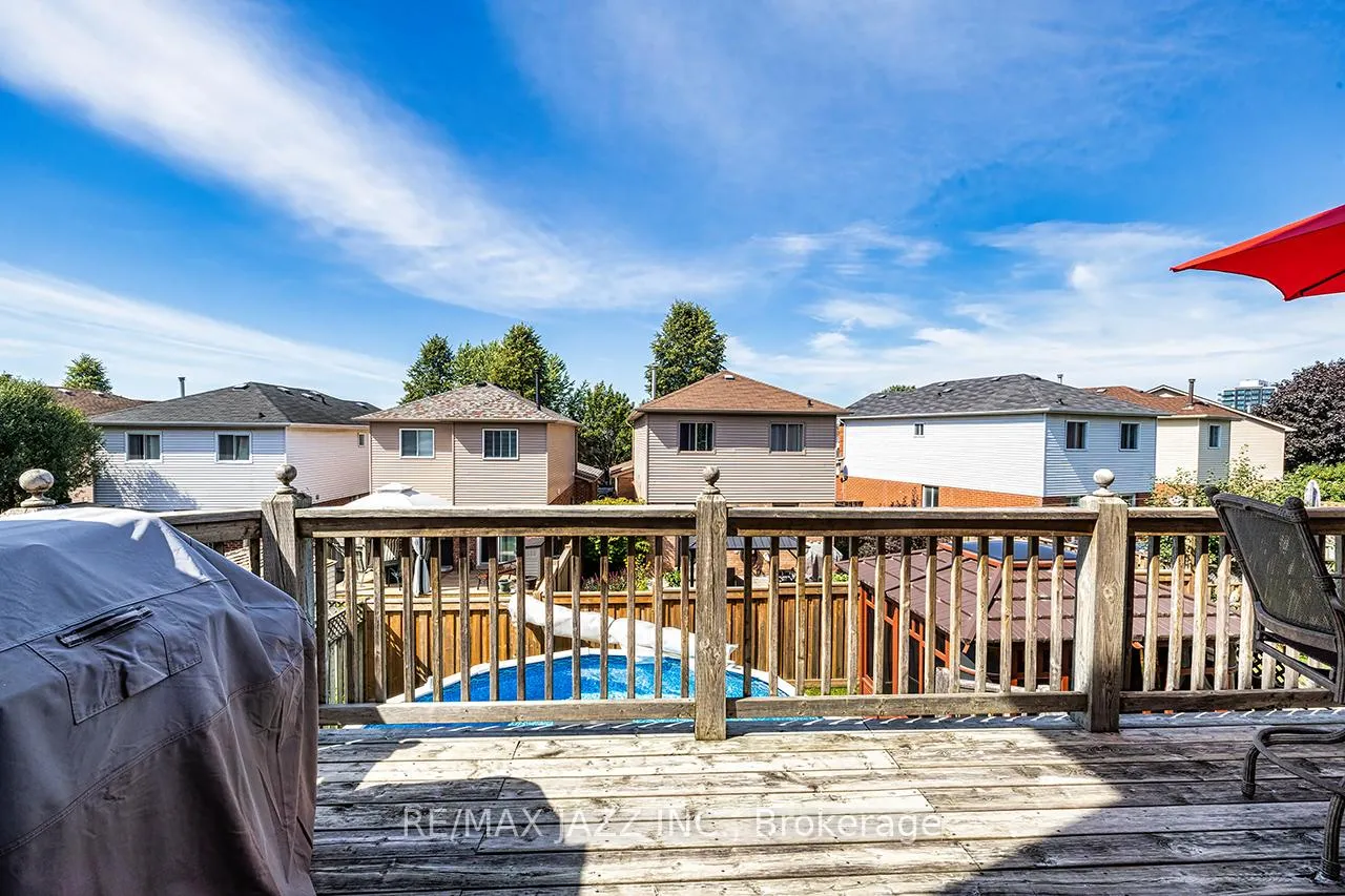 Photo 23 of 78 Bonnycastle Drive, Clarington, Bowmanville — HOMEH