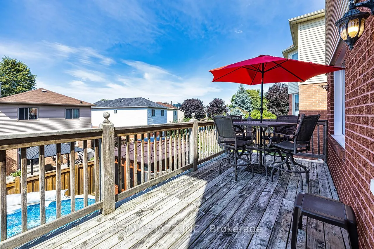 Photo 24 of 78 Bonnycastle Drive, Clarington, Bowmanville — HOMEH