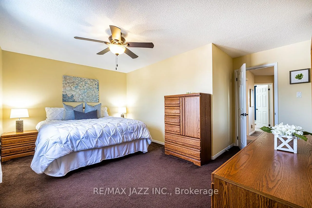 Photo 29 of 78 Bonnycastle Drive, Clarington, Bowmanville — HOMEH