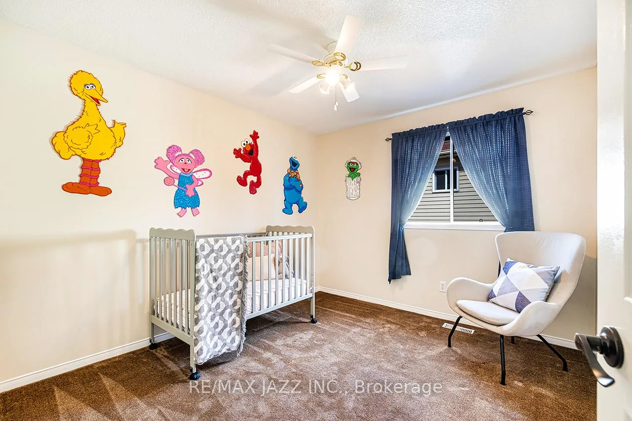 Photo 33 of 78 Bonnycastle Drive, Clarington, Bowmanville — HOMEH