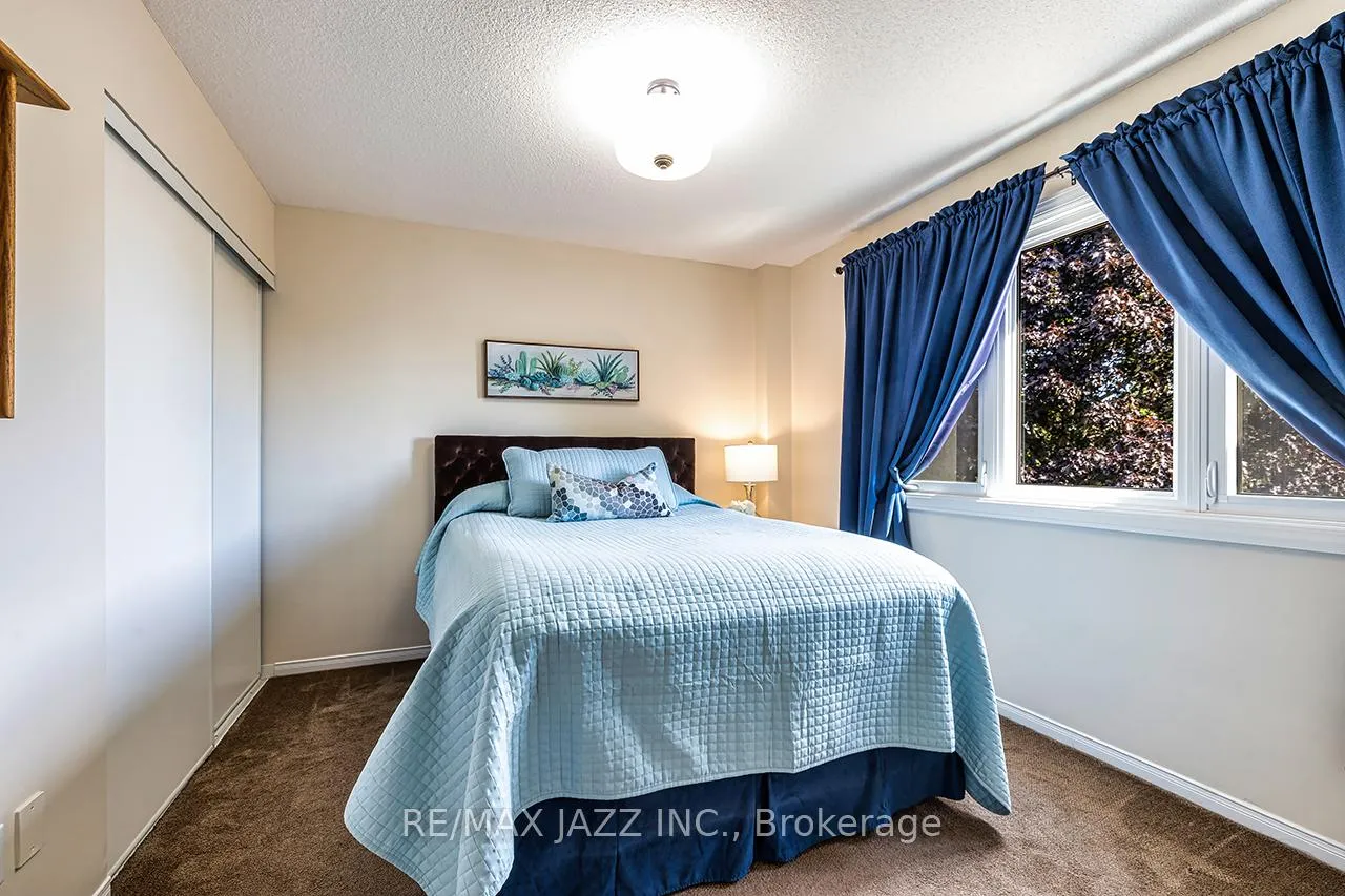 Photo 36 of 78 Bonnycastle Drive, Clarington, Bowmanville — HOMEH