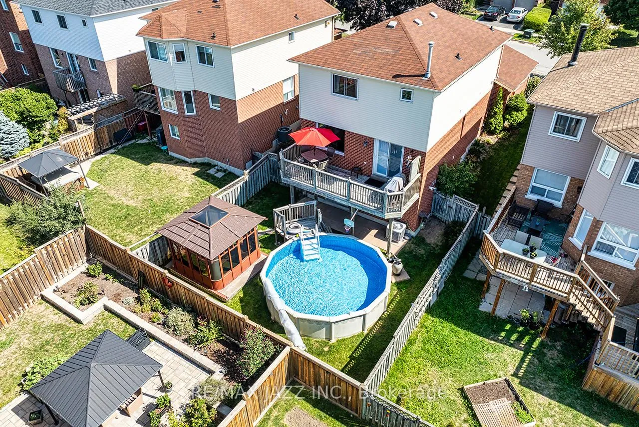 Photo 49 of 78 Bonnycastle Drive, Clarington, Bowmanville — HOMEH