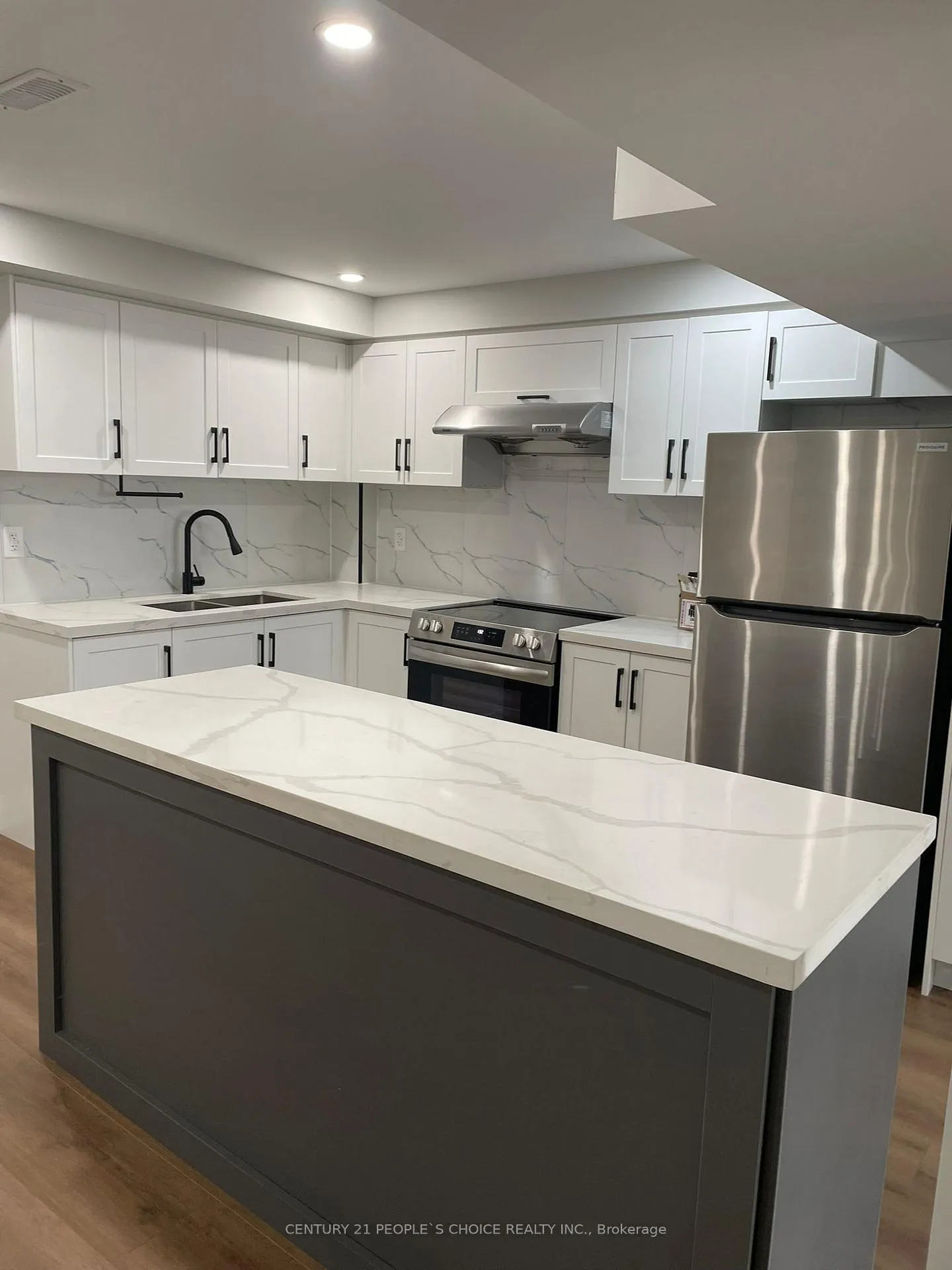 Photo 13 of 14 Copperhill Heights, Barrie, Painswick South — HOMEH