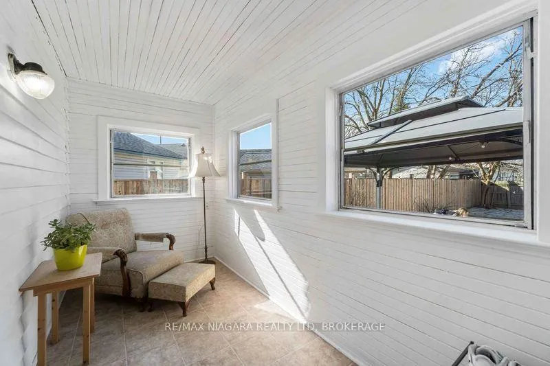 Photo 15 of 22 Bertram Street, St. Catharines, E. Chester — HOMEH