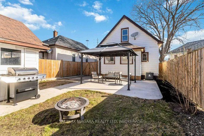 Photo 20 of 22 Bertram Street, St. Catharines, E. Chester — HOMEH