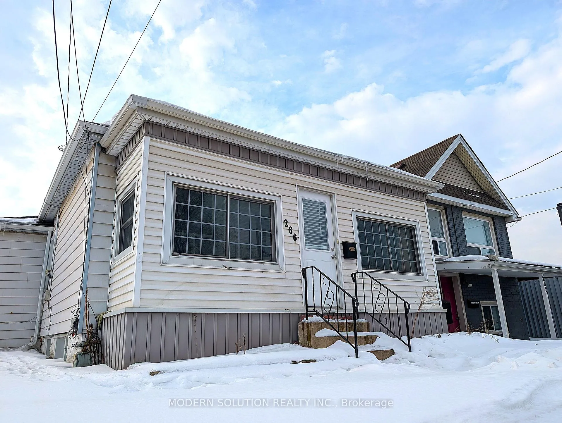 Front of 266 Beach Road