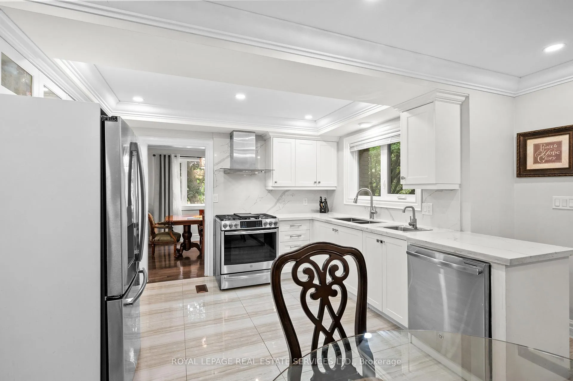Photo 8 of 23 Hillside Drive, Brampton, Westgate — HOMEH