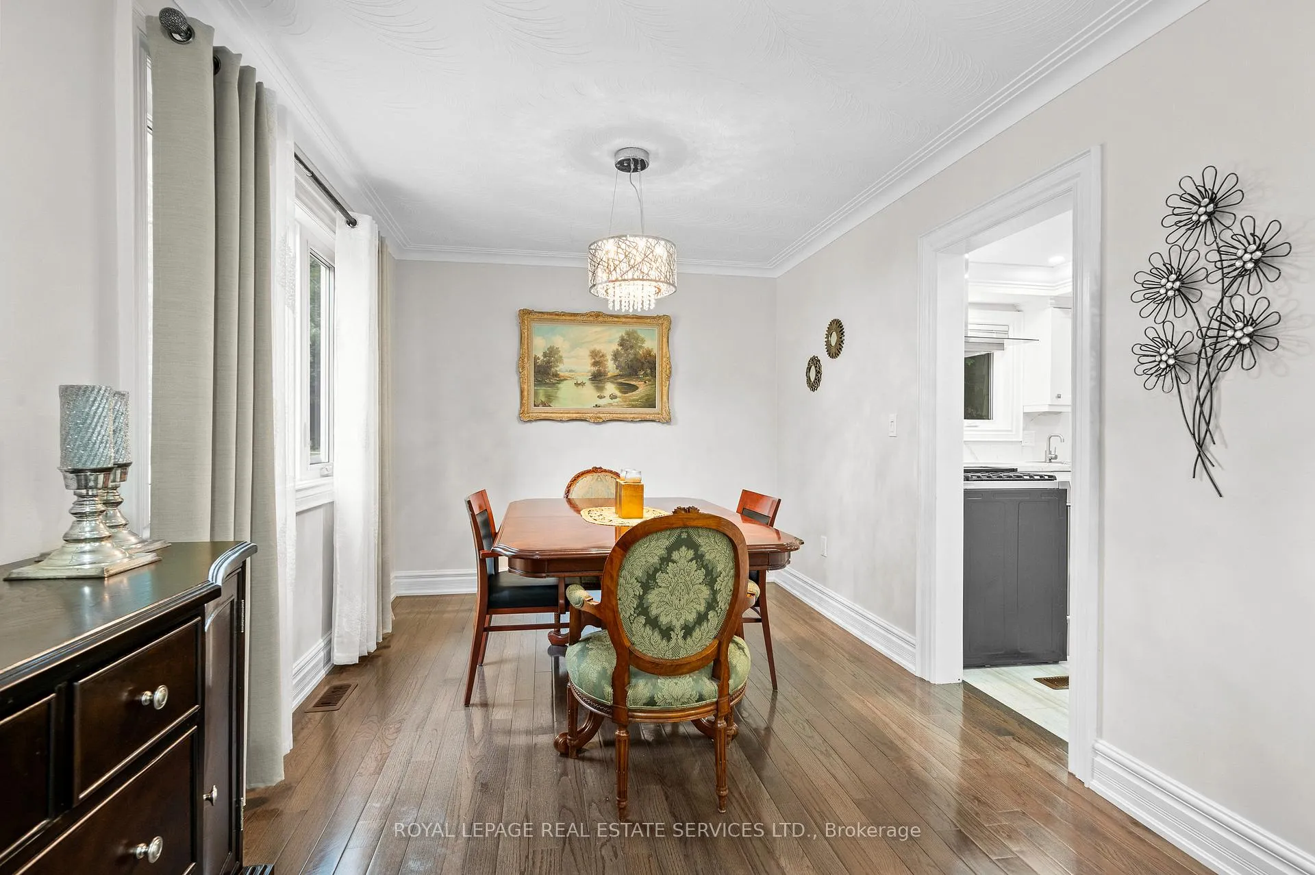 Photo 19 of 23 Hillside Drive, Brampton, Westgate — HOMEH