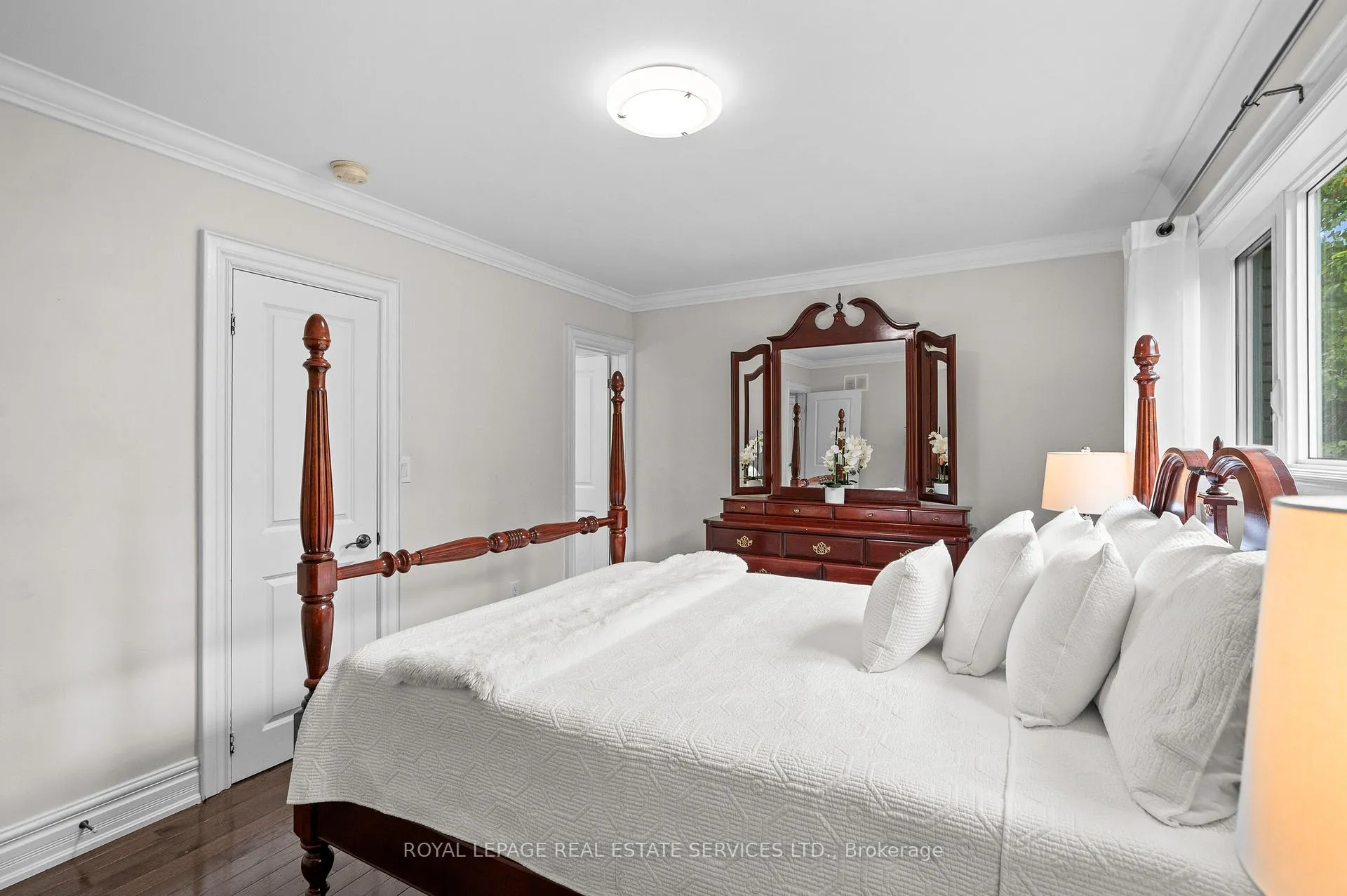 Photo 23 of 23 Hillside Drive, Brampton, Westgate — HOMEH