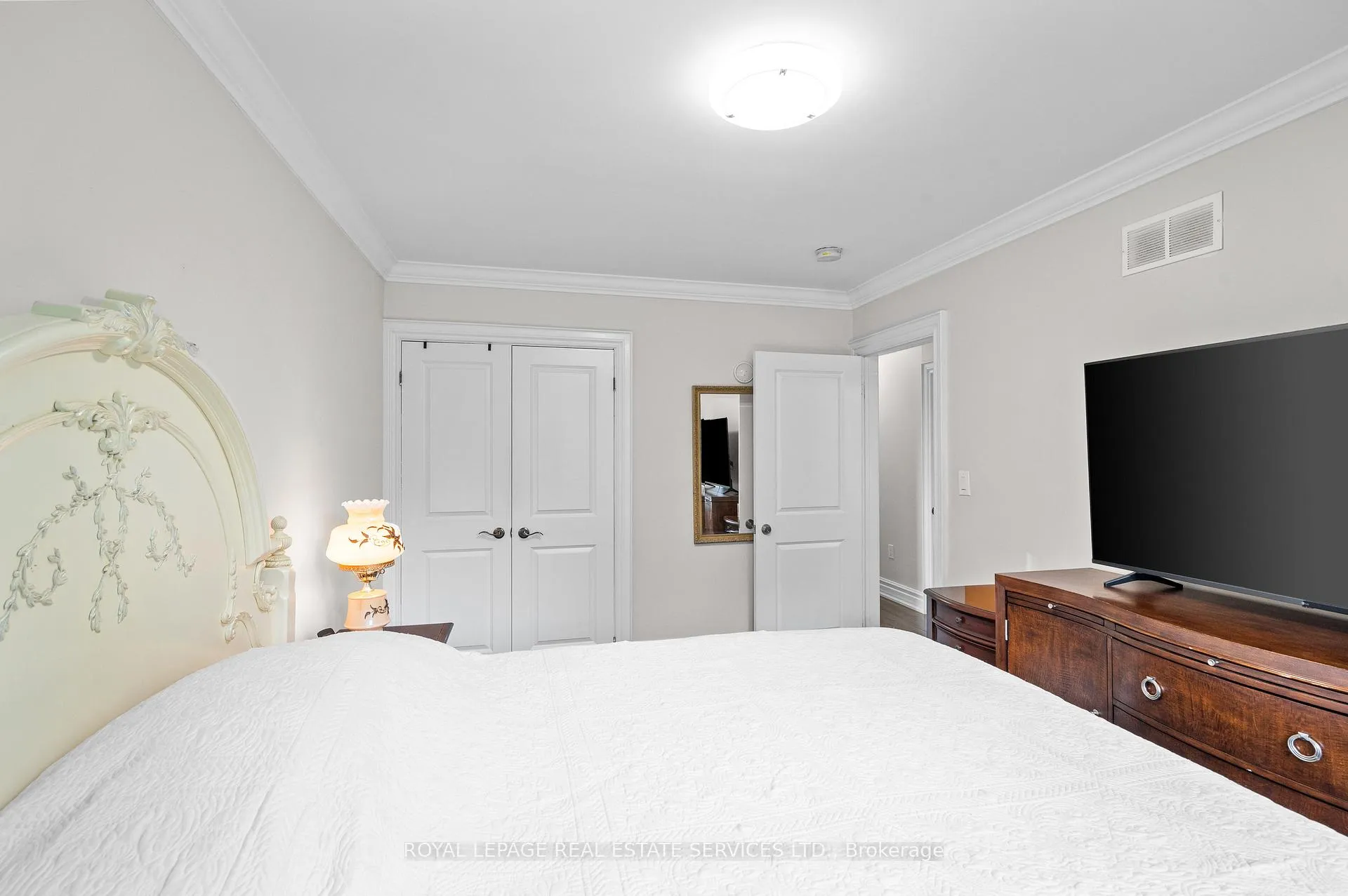 Photo 27 of 23 Hillside Drive, Brampton, Westgate — HOMEH