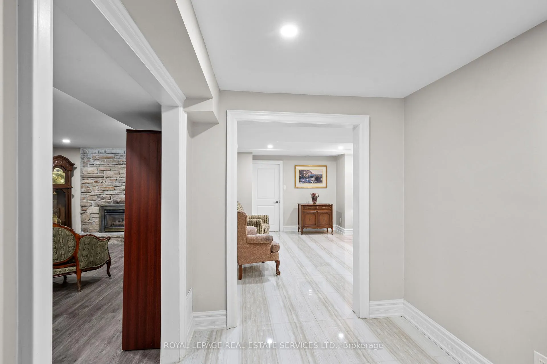 Photo 32 of 23 Hillside Drive, Brampton, Westgate — HOMEH