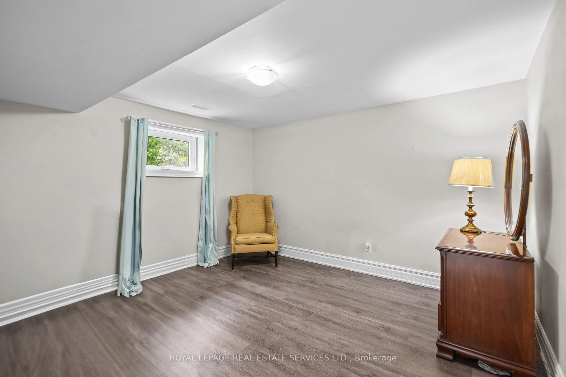 Photo 39 of 23 Hillside Drive, Brampton, Westgate — HOMEH