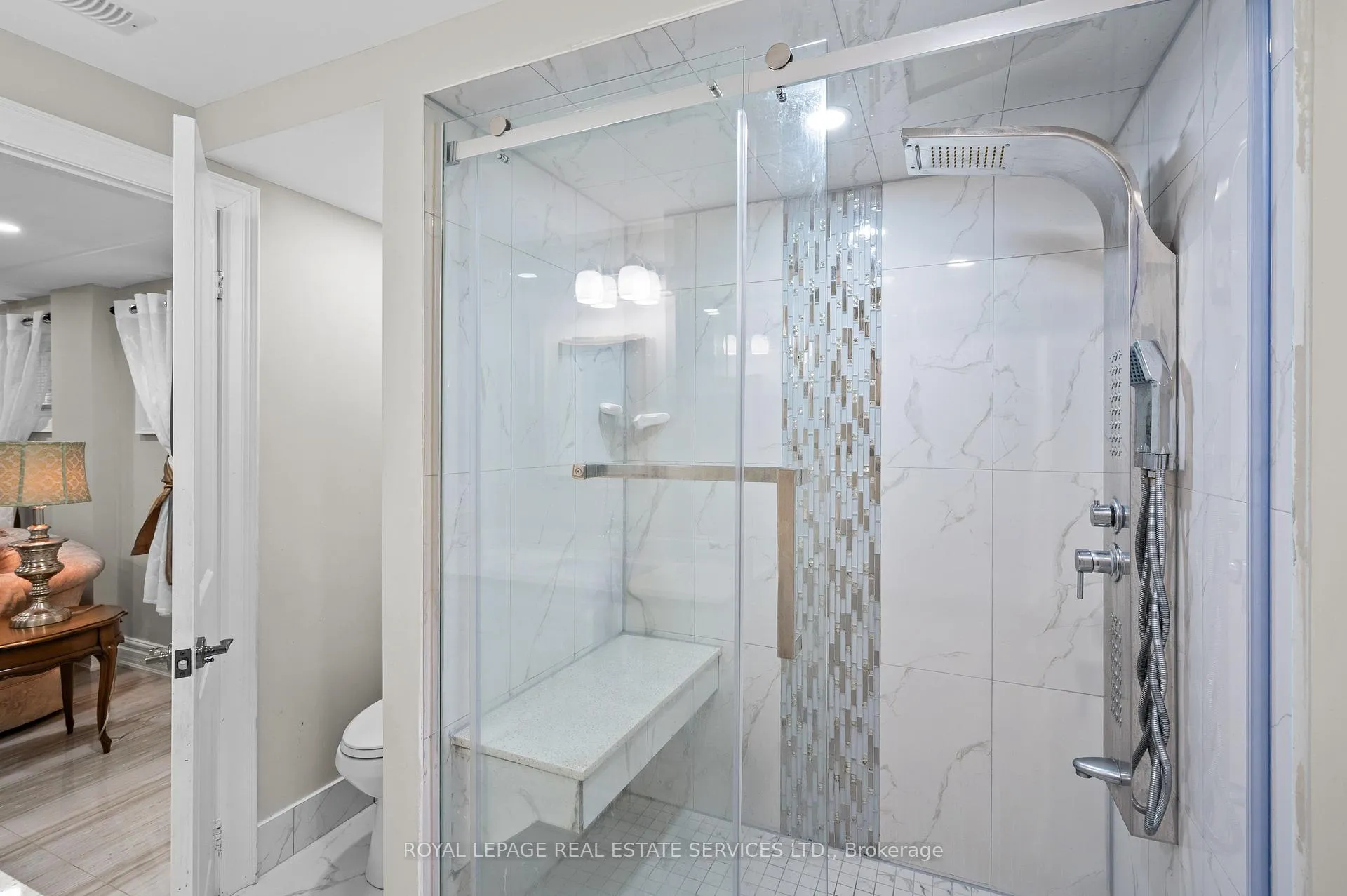 Photo 41 of 23 Hillside Drive, Brampton, Westgate — HOMEH