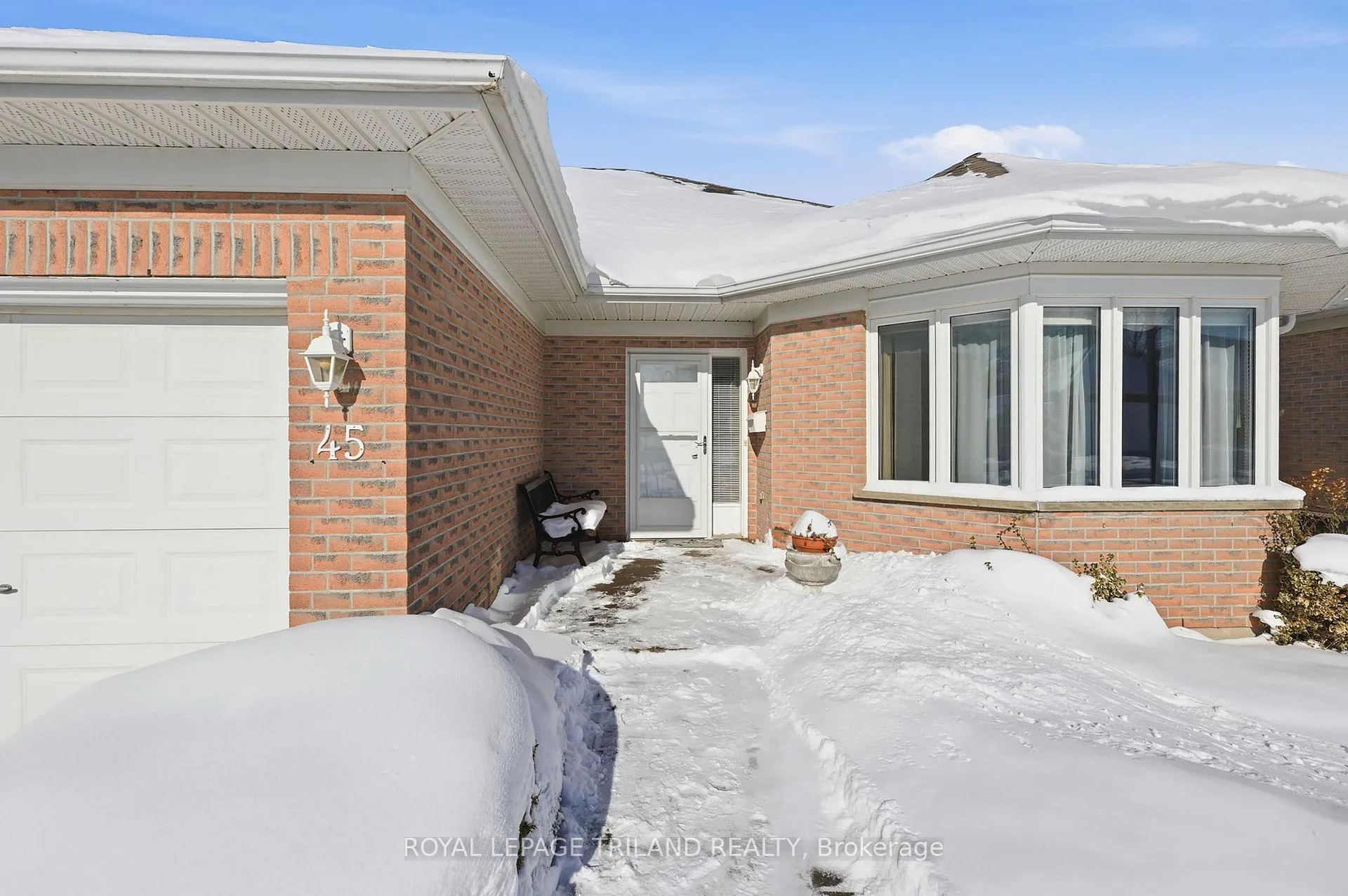 Photo 5 of 45 Ilderbrook Circle, Middlesex Centre, Ilderton — HOMEH