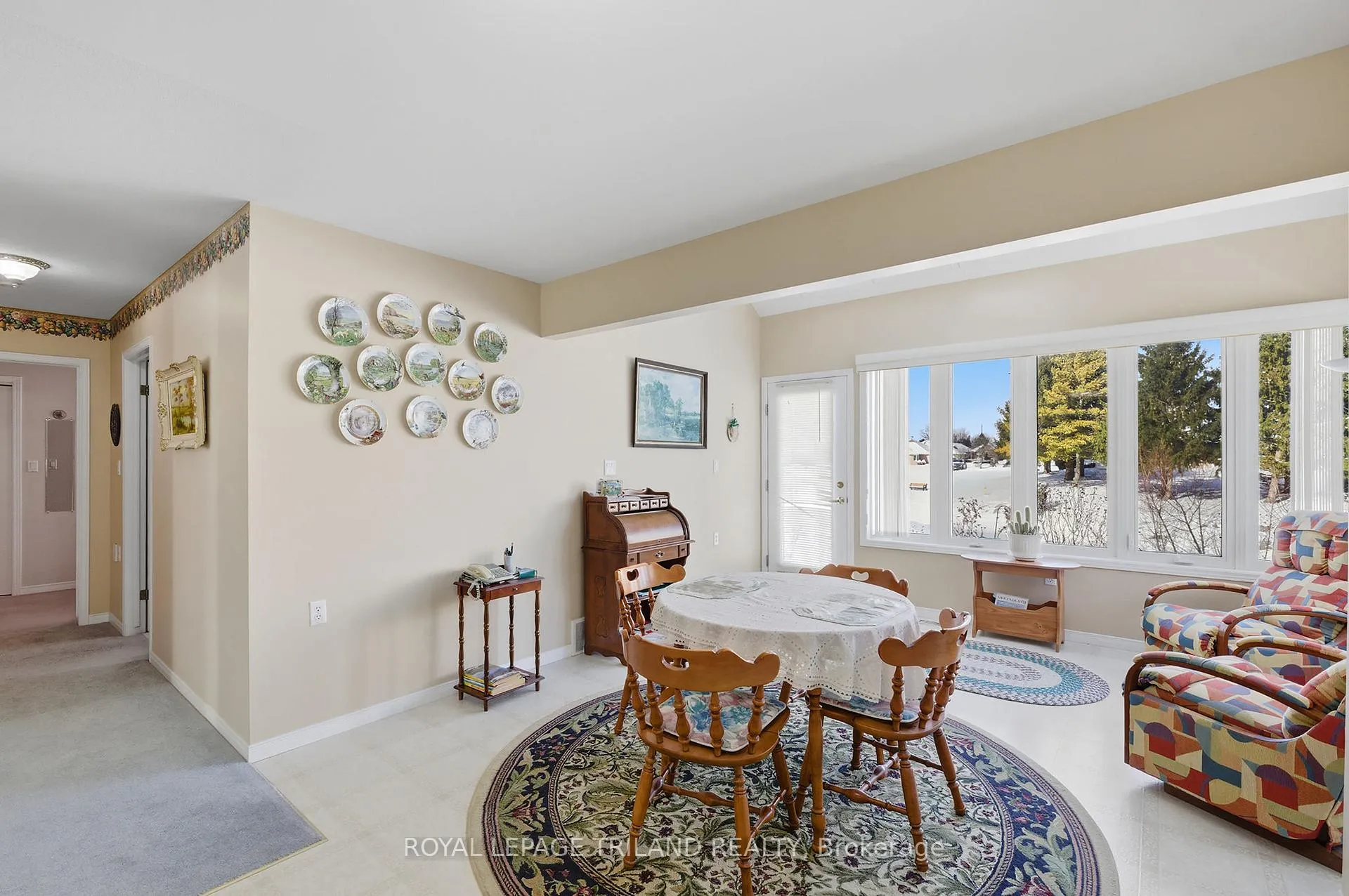Photo 23 of 45 Ilderbrook Circle, Middlesex Centre, Ilderton — HOMEH
