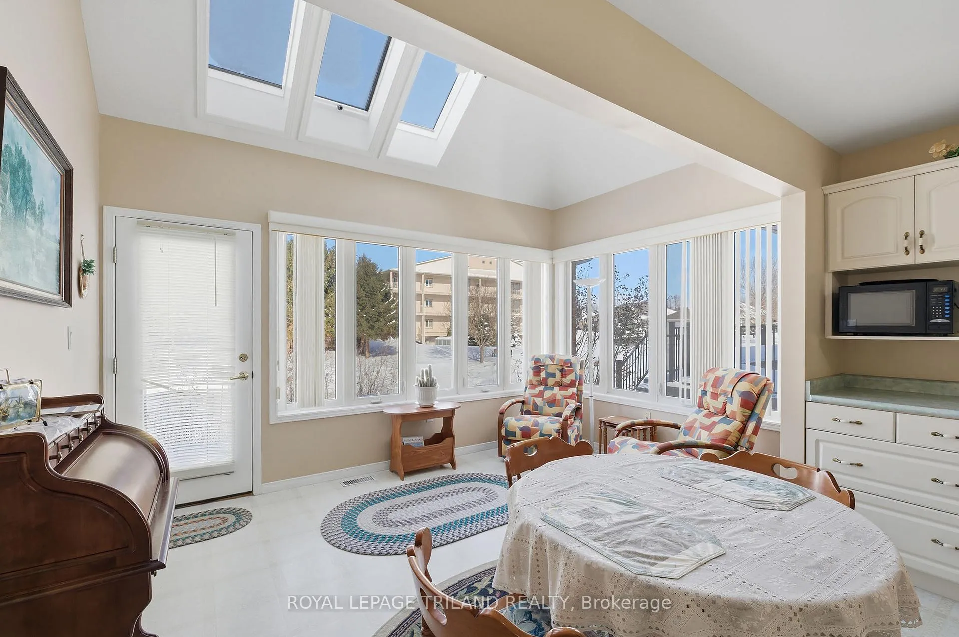 Photo 25 of 45 Ilderbrook Circle, Middlesex Centre, Ilderton — HOMEH