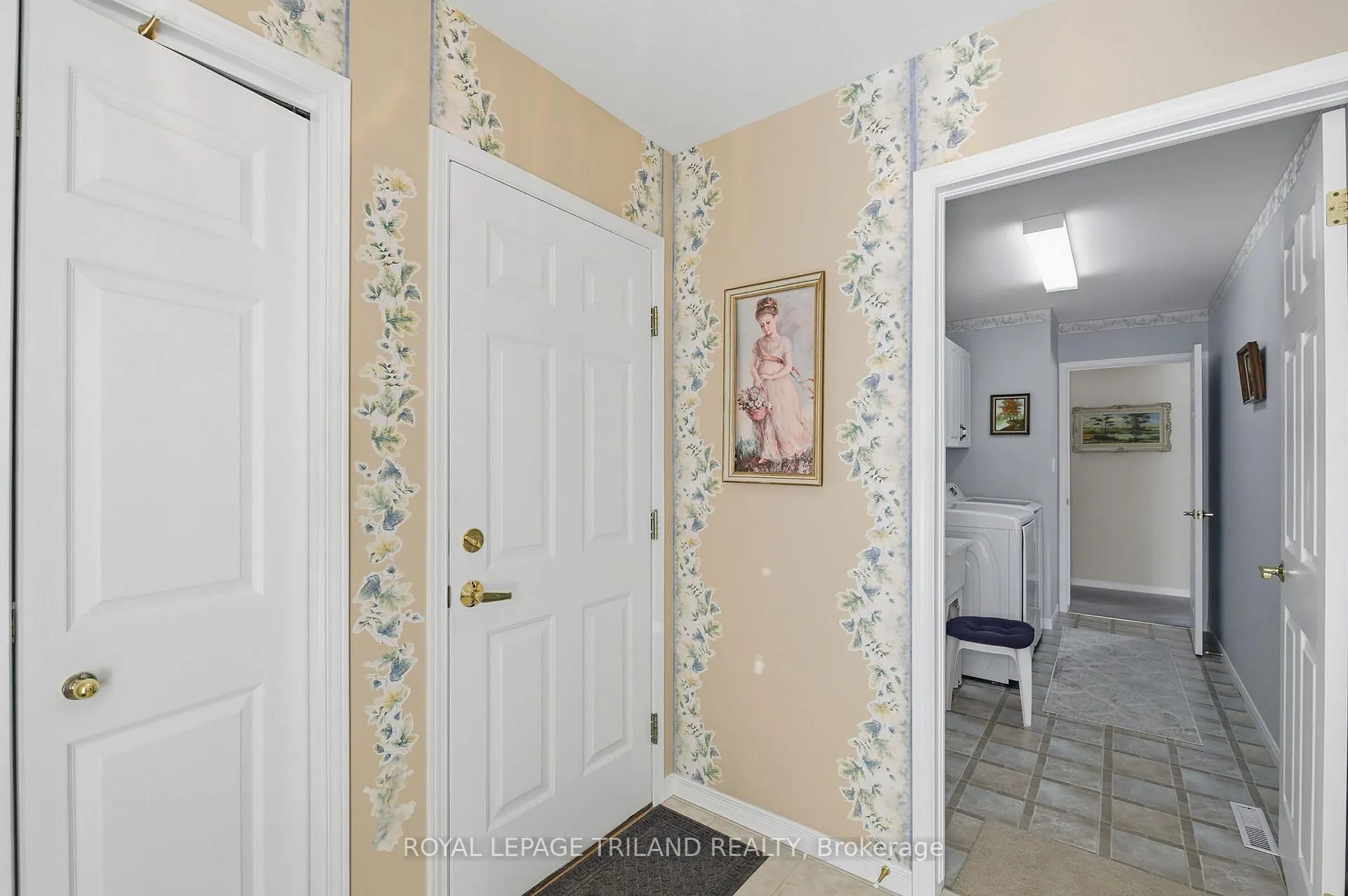 Photo 34 of 45 Ilderbrook Circle, Middlesex Centre, Ilderton — HOMEH