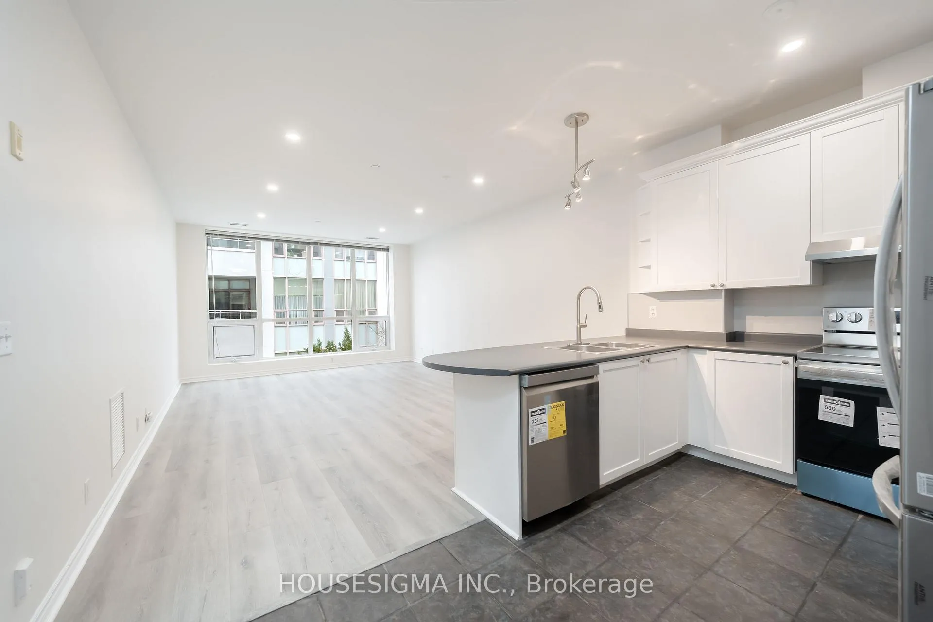 Photo 8 of Unit 414, 980 Yonge Street, Toronto, The Annex — HOMEH
