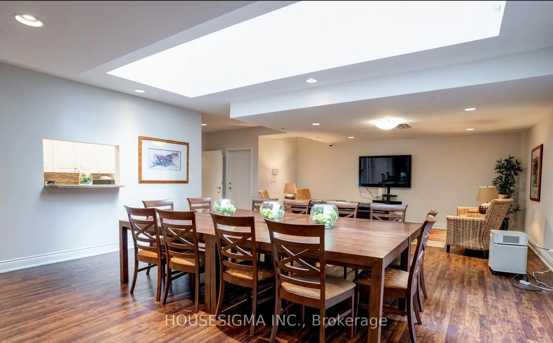 Photo 18 of Unit 414, 980 Yonge Street, Toronto, The Annex — HOMEH