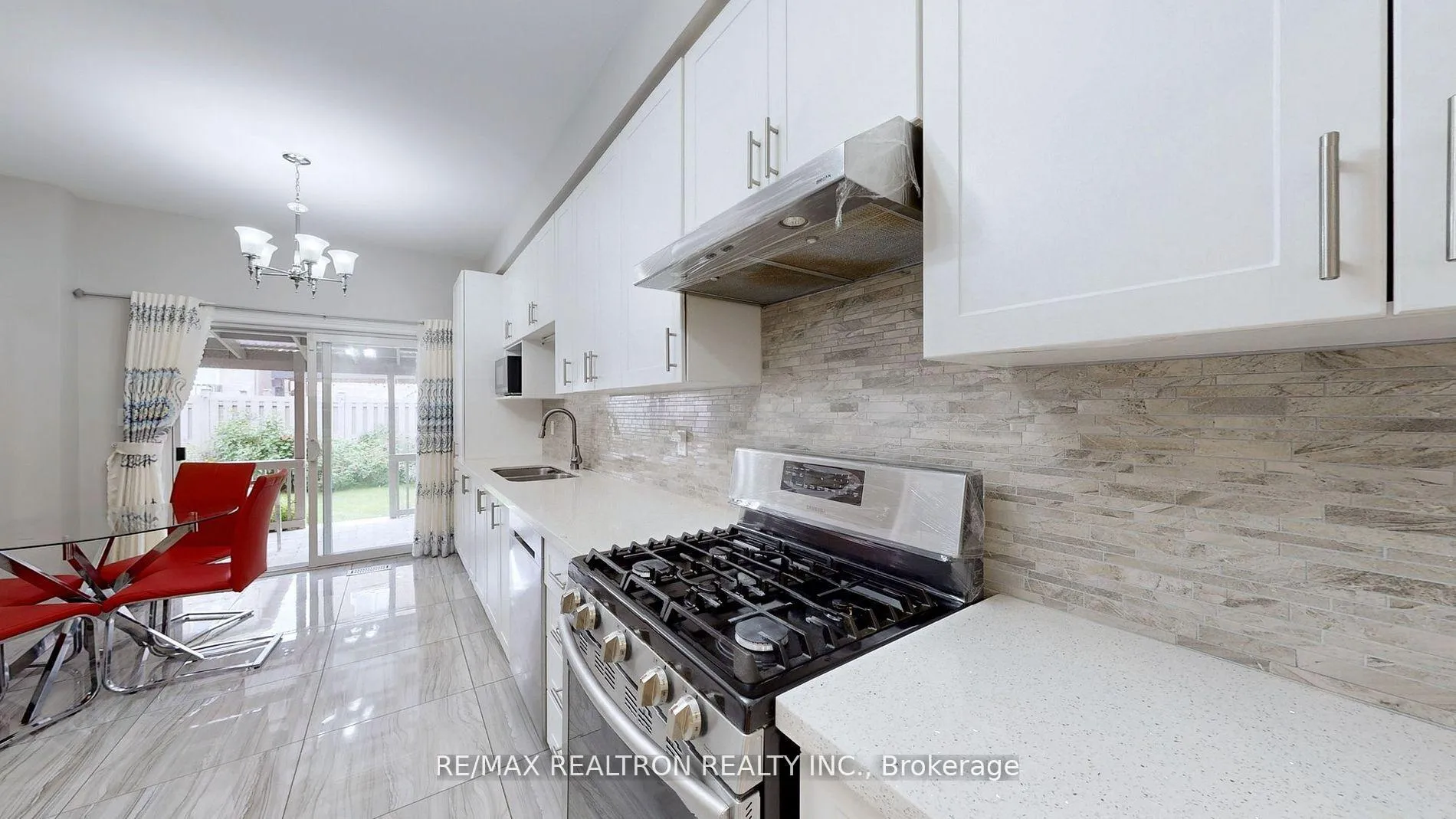 Photo 6 of 21 Peterkin Road, Markham, Greensborough — HOMEH
