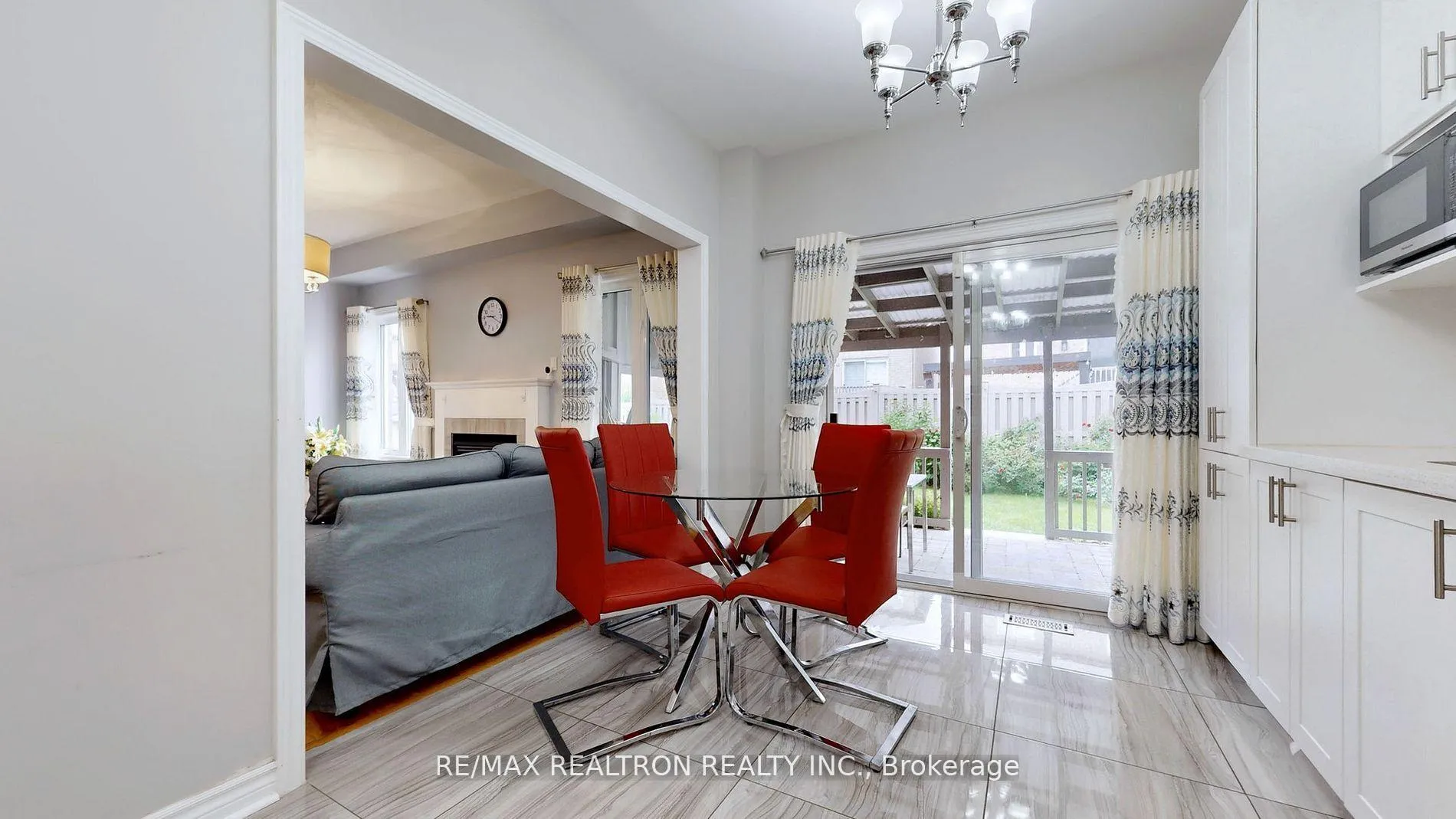 Photo 8 of 21 Peterkin Road, Markham, Greensborough — HOMEH