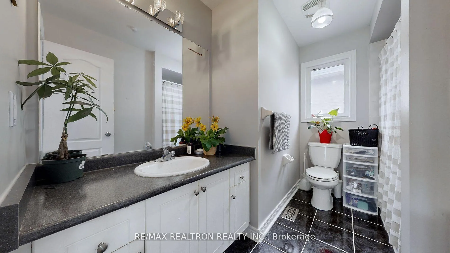 Photo 17 of 21 Peterkin Road, Markham, Greensborough — HOMEH