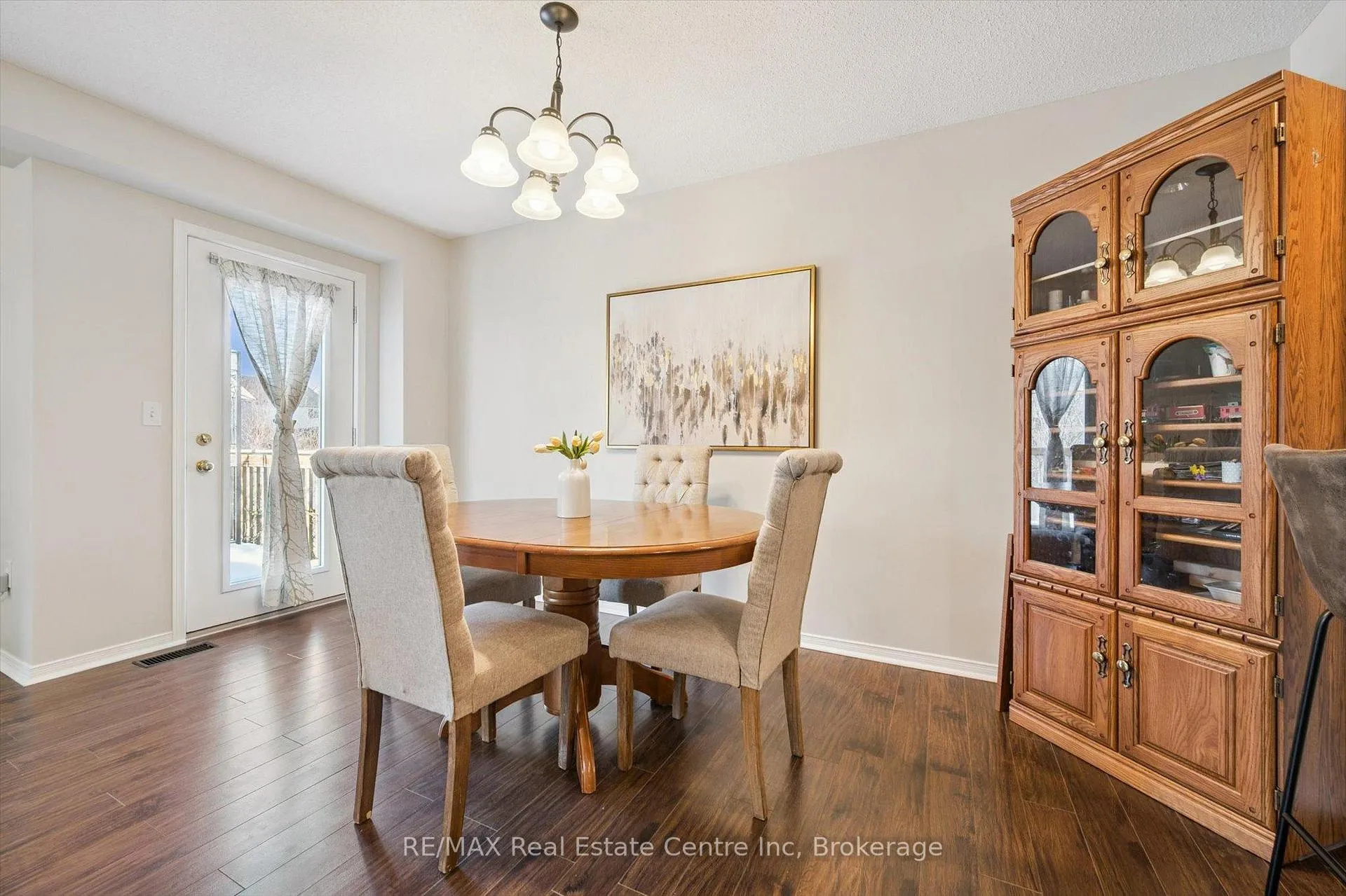 Photo 4 of 12 Eugene Drive, Guelph, Pineridge/Westminster Woods — HOMEH