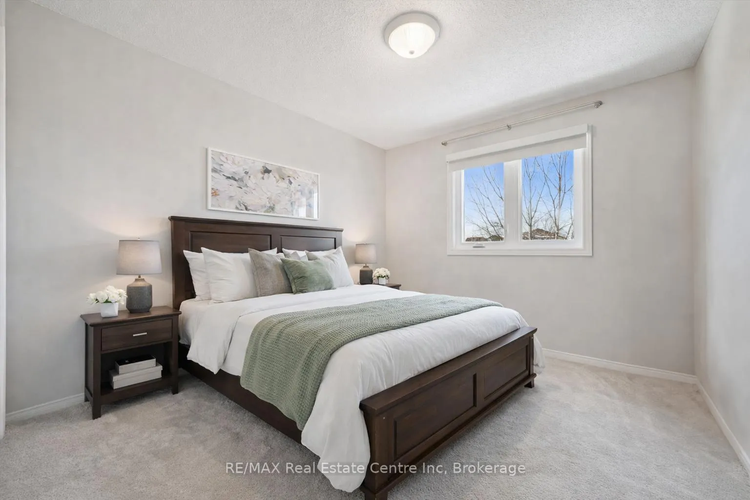 Photo 11 of 12 Eugene Drive, Guelph, Pineridge/Westminster Woods — HOMEH