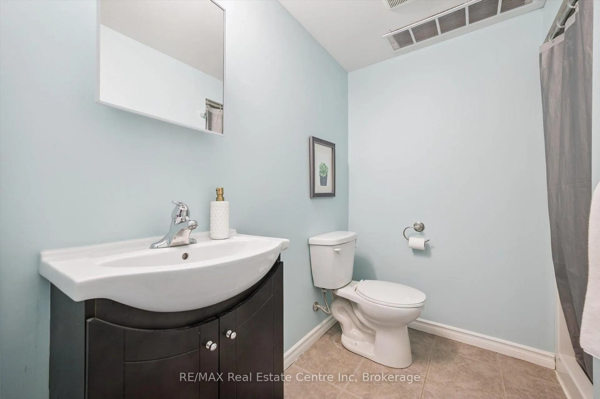 Photo 15 of 12 Eugene Drive, Guelph, Pineridge/Westminster Woods — HOMEH