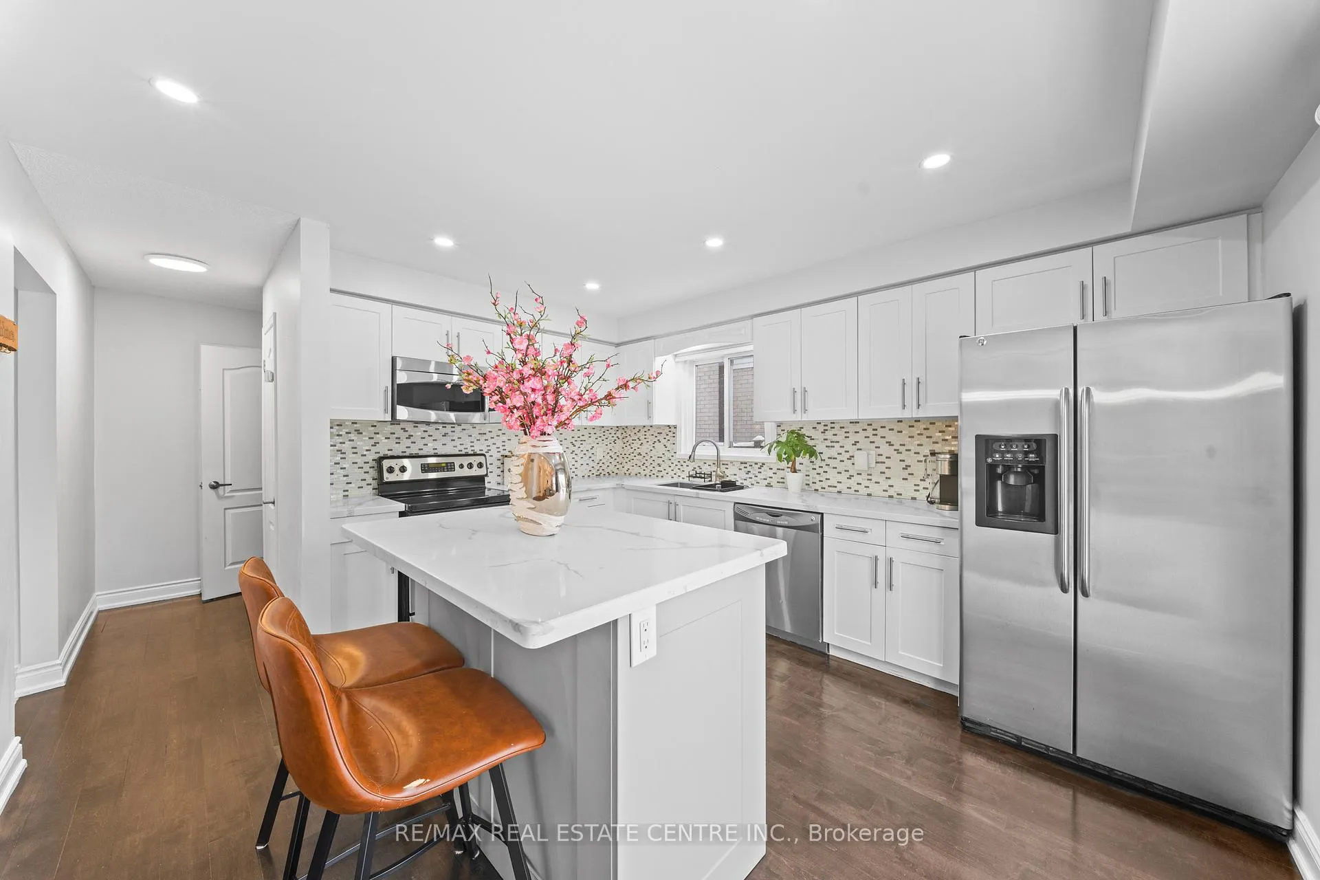 Photo 13 of 19 Jaffa Drive, Brampton, Northgate — HOMEH