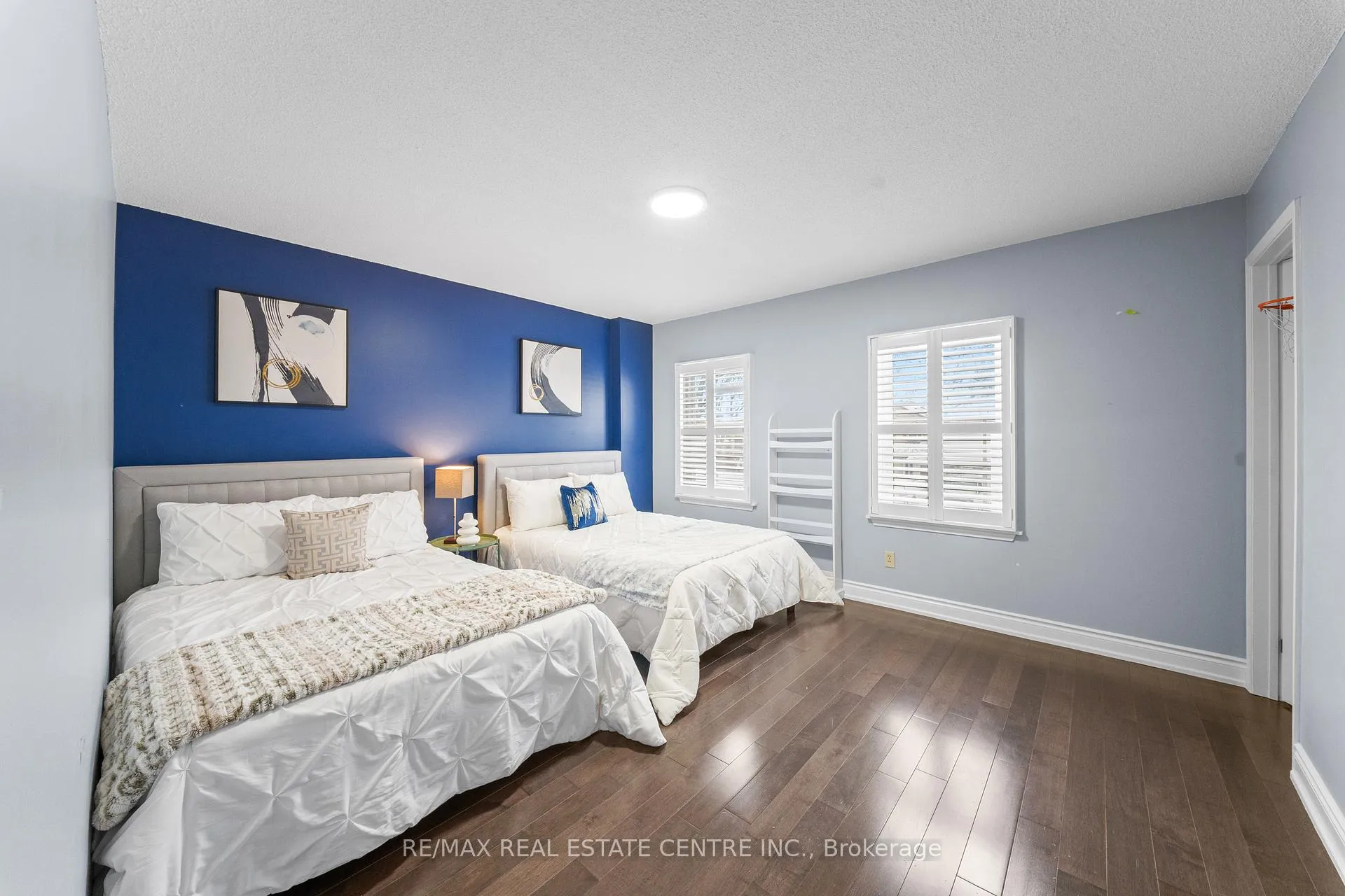 Photo 35 of 19 Jaffa Drive, Brampton, Northgate — HOMEH