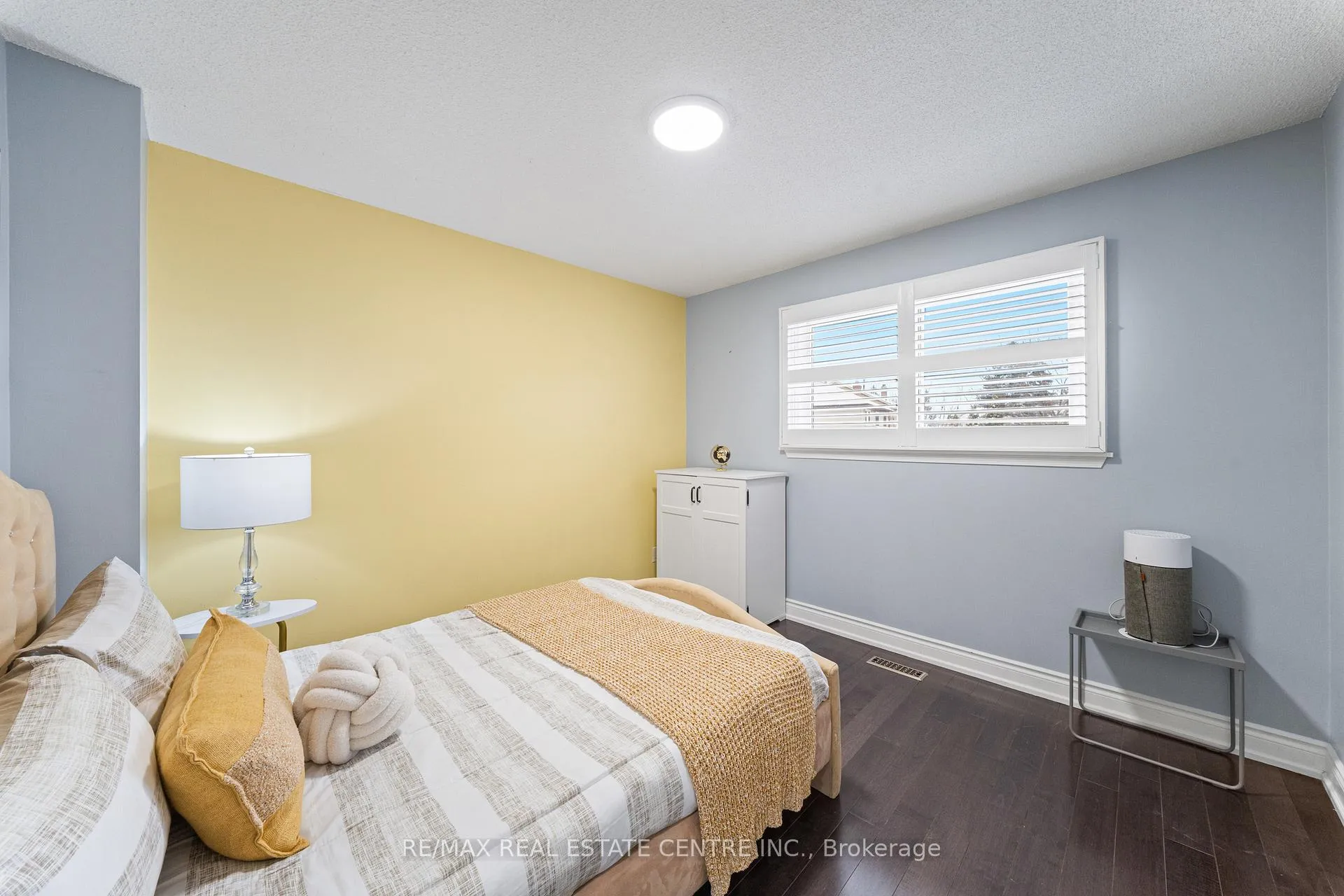 Photo 39 of 19 Jaffa Drive, Brampton, Northgate — HOMEH