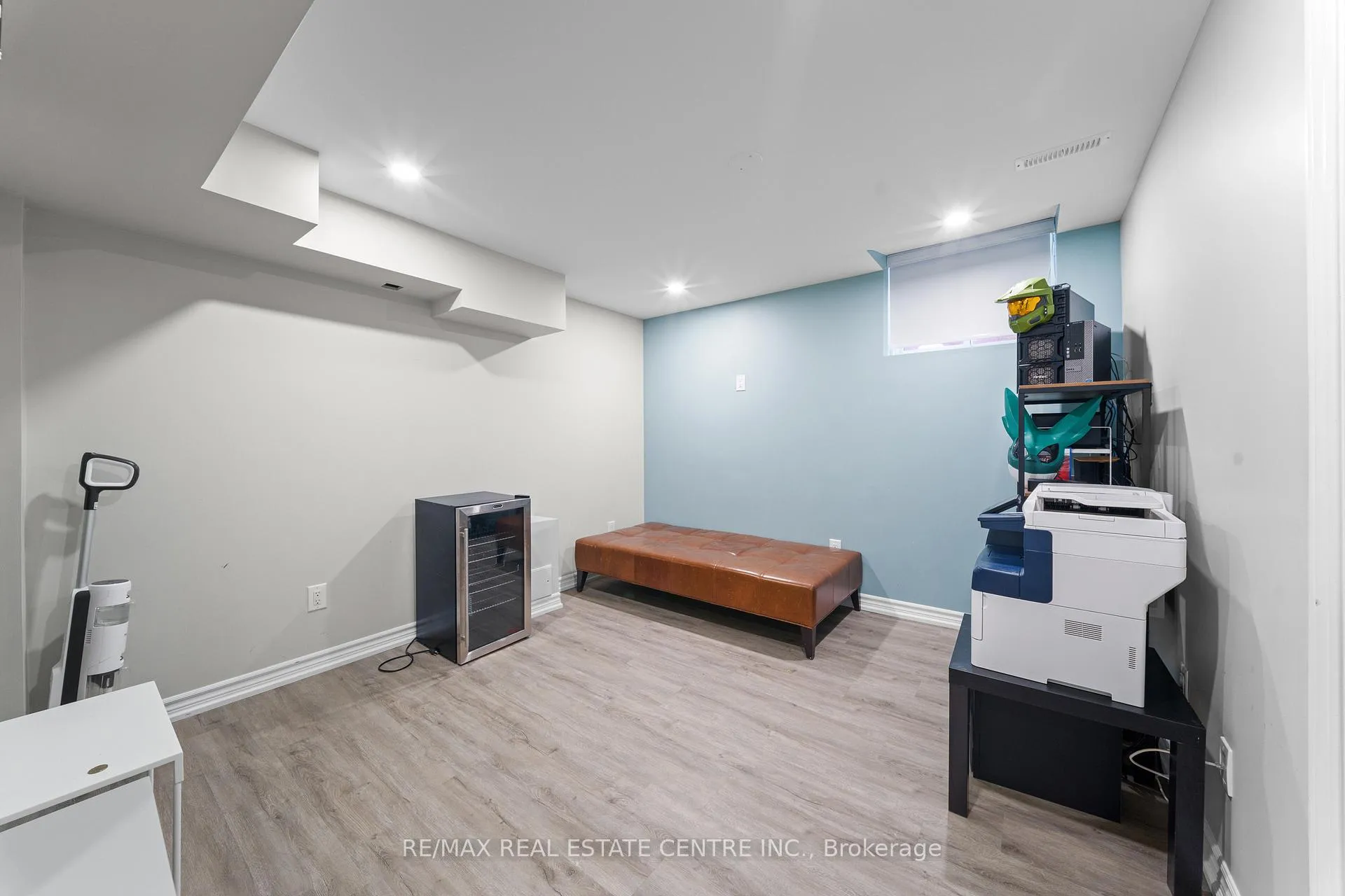 Photo 48 of 19 Jaffa Drive, Brampton, Northgate — HOMEH