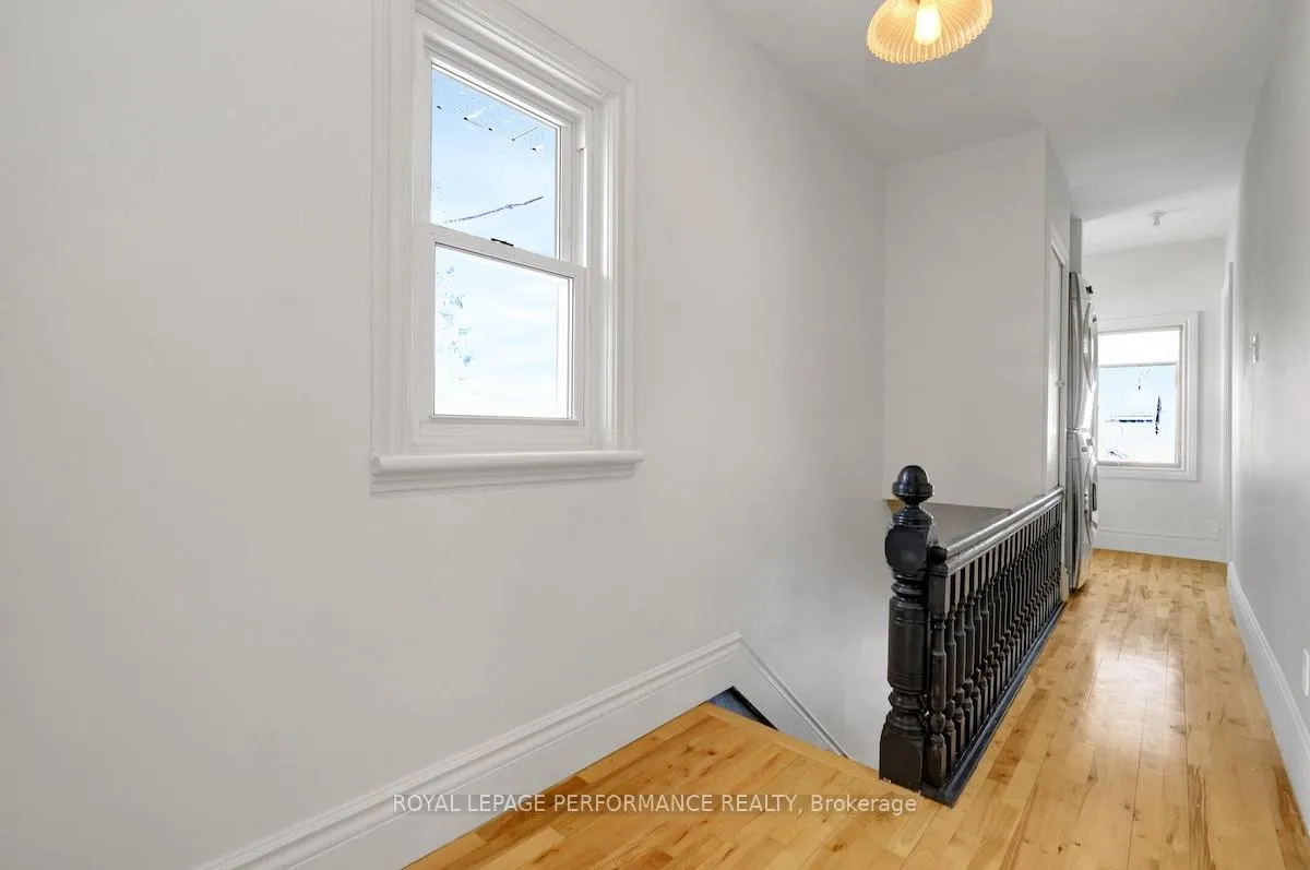 Photo 25 of 44 Queen Mary Street, Ottawa, Overbrook — HOMEH