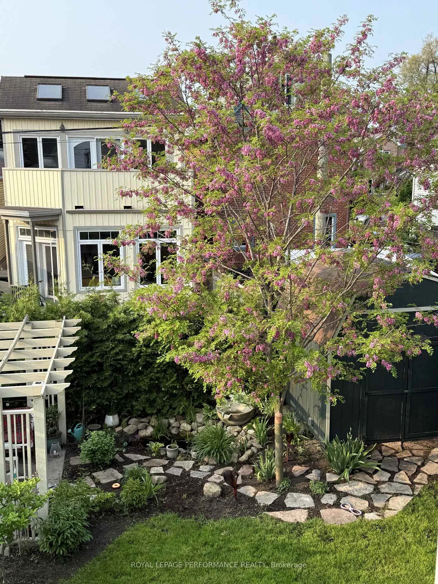 Photo 44 of 44 Queen Mary Street, Ottawa, Overbrook — HOMEH