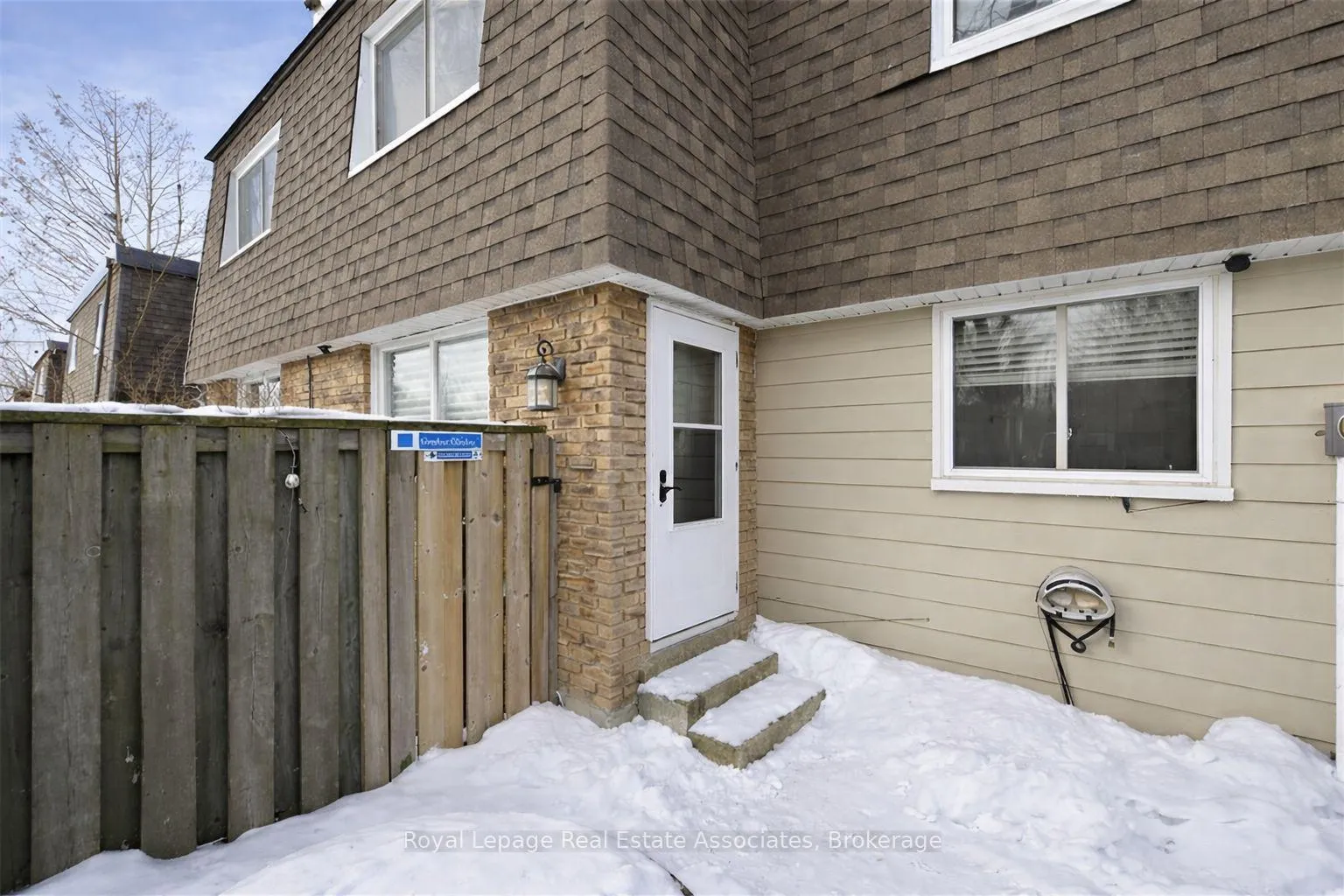 Photo 3 of 489 Timber Lane, Burlington, Appleby — HOMEH